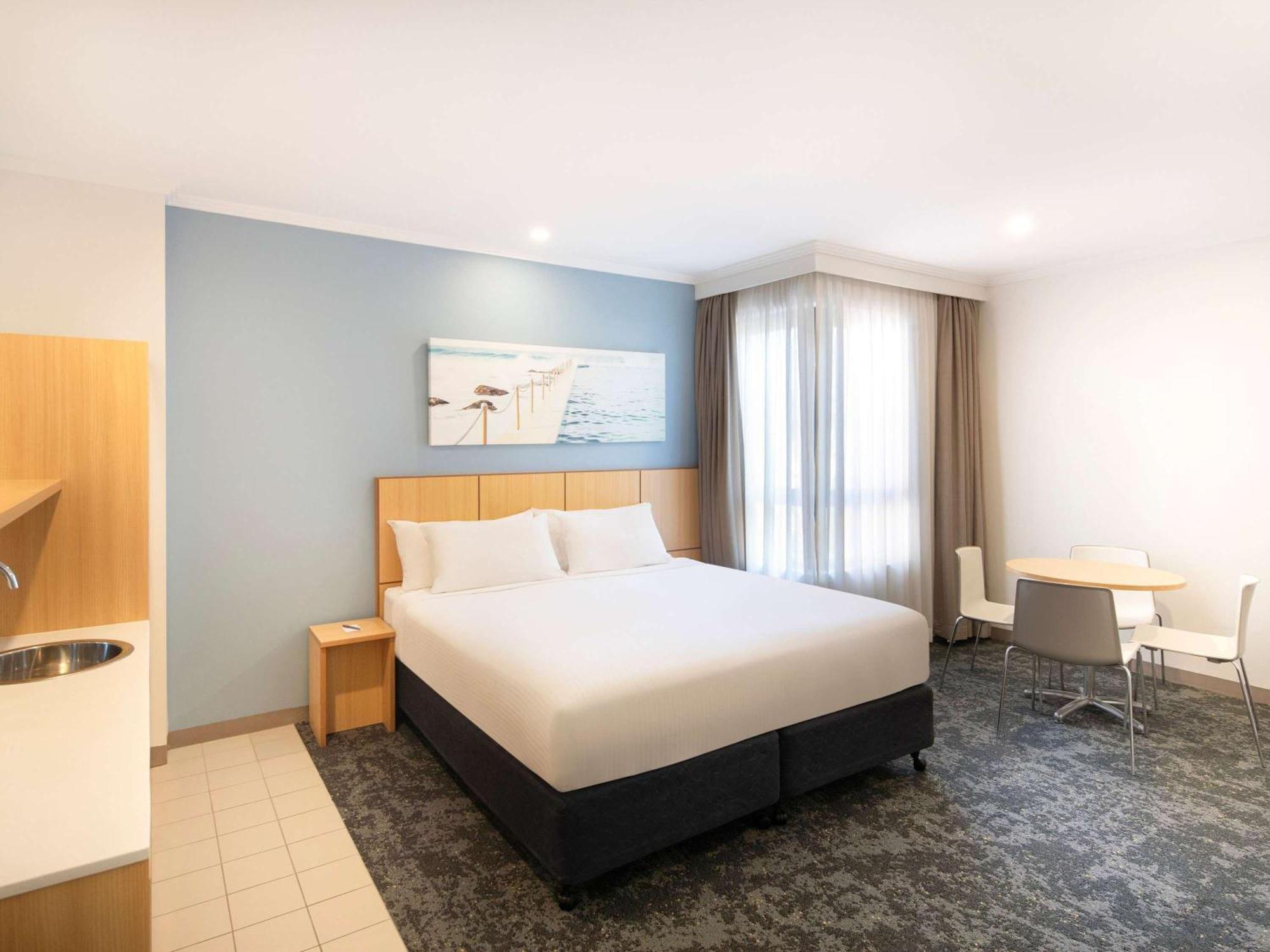 Mercure Sydney Manly Warringah Exterior foto