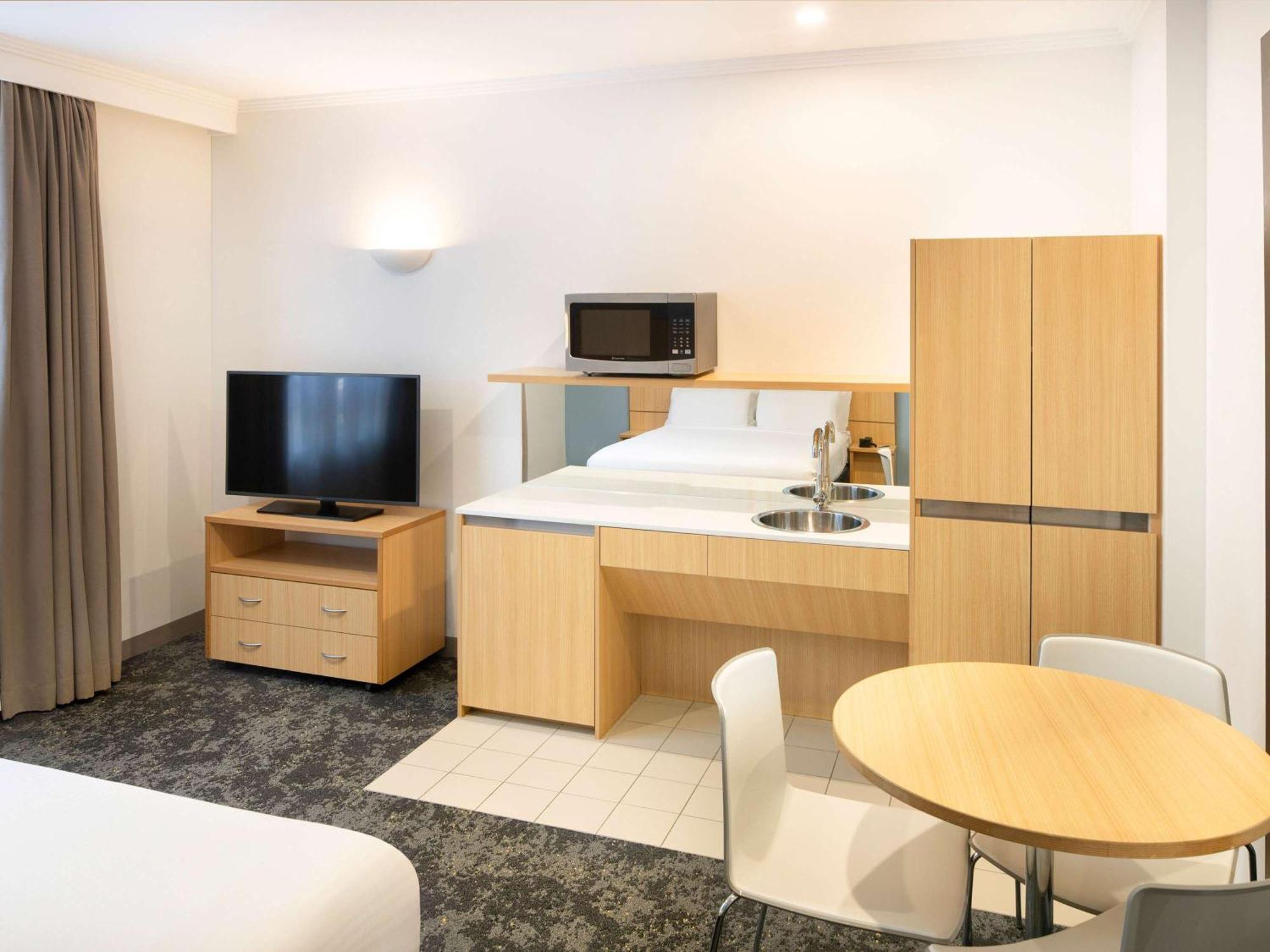 Mercure Sydney Manly Warringah Exterior foto