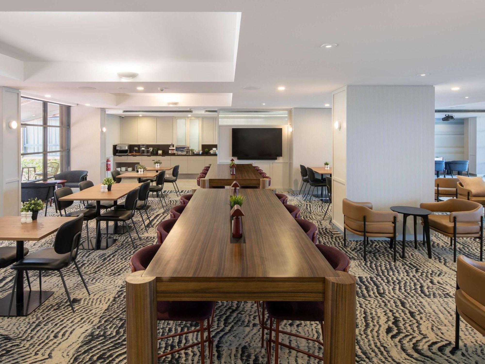 Mercure Sydney Manly Warringah Exterior foto